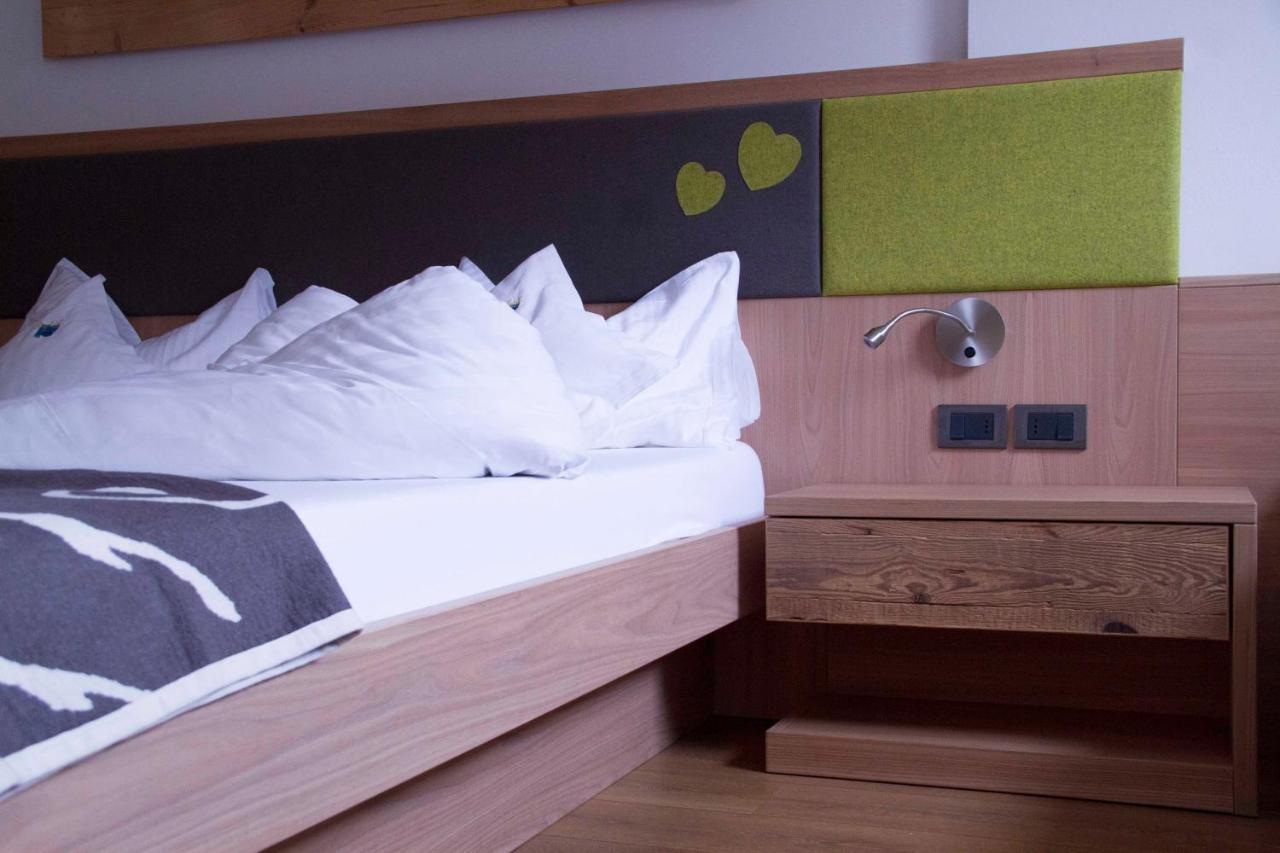 Berghotel Miramonti Tesero Buitenkant foto
