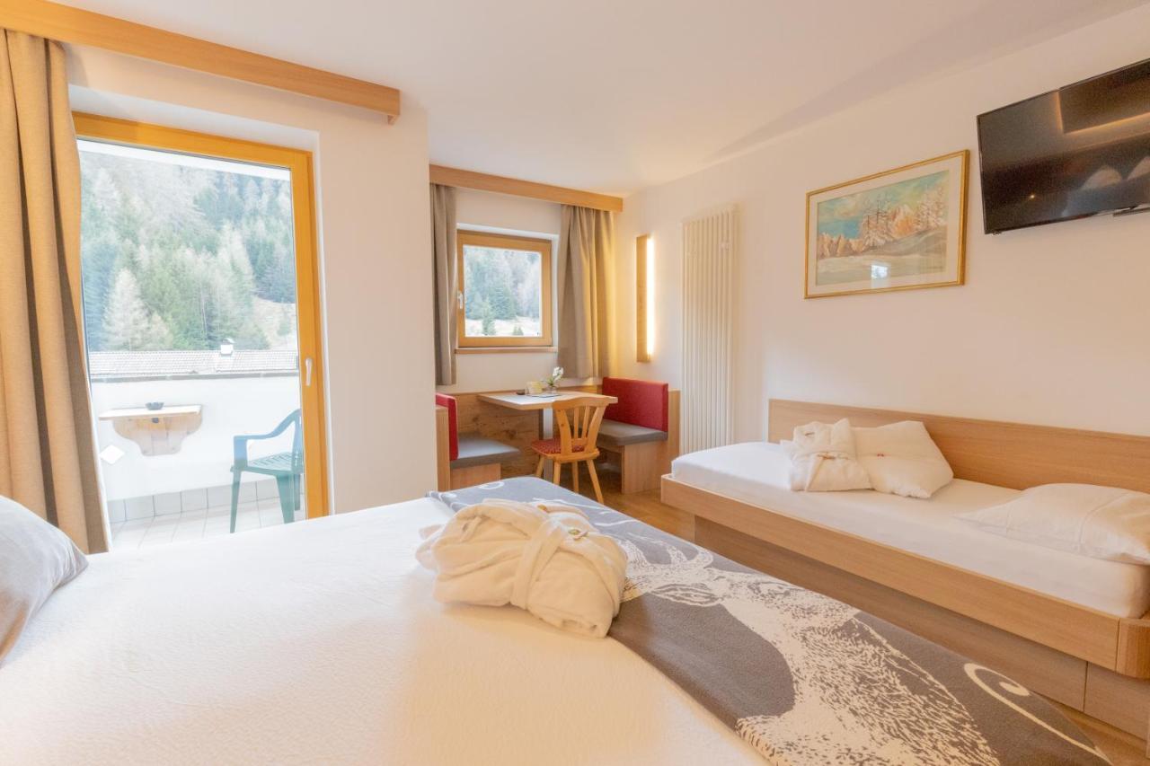 Berghotel Miramonti Tesero Buitenkant foto